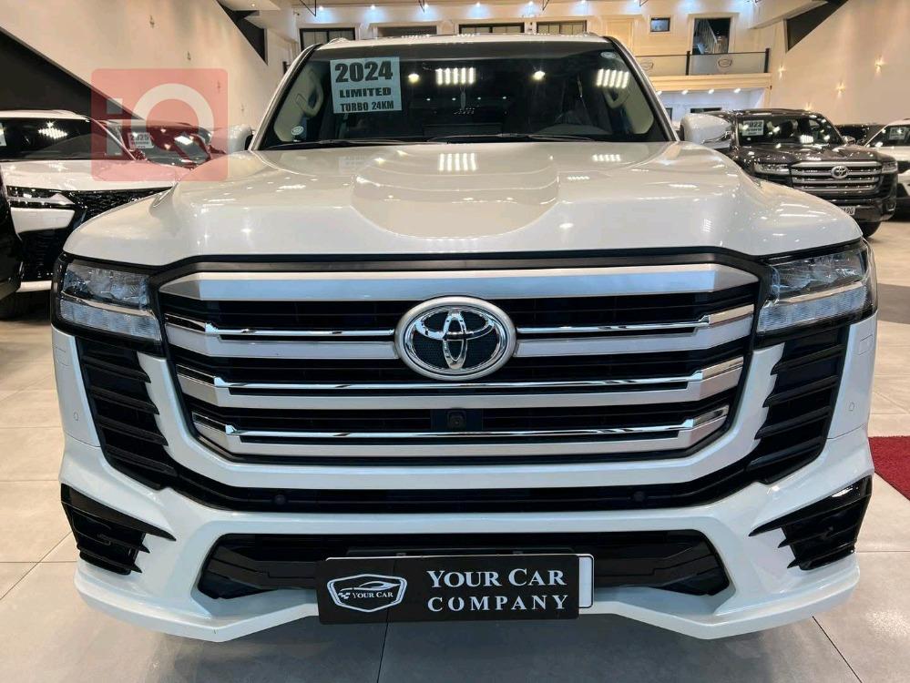 تۆیۆتا لاند کروزەر